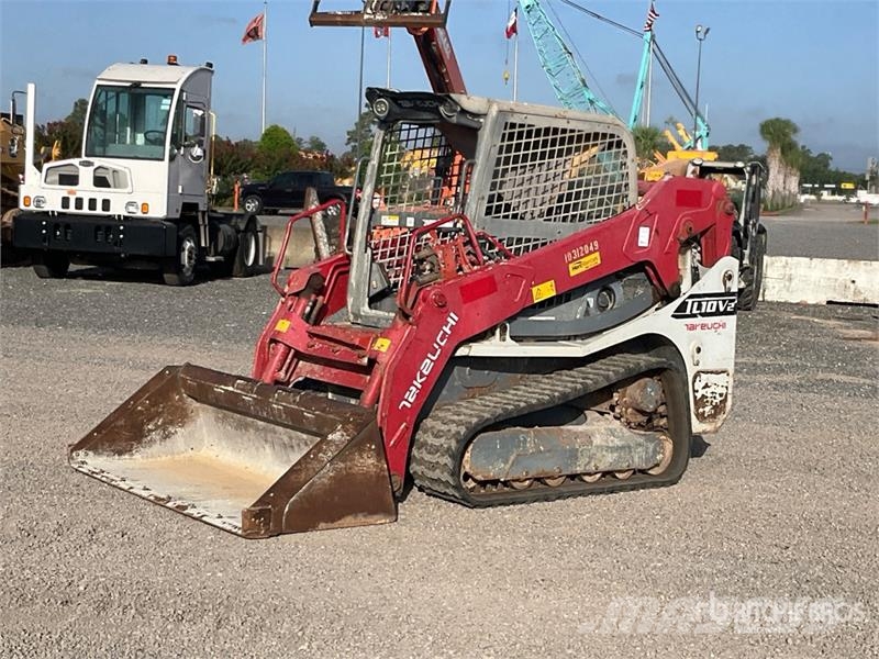 Takeuchi TL10V2 Compact Track Loader Kompaktrakodók