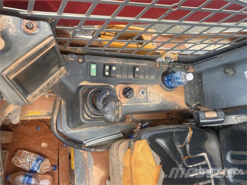 Takeuchi TL10V2 Compact Track Loader Minilæsser - skridstyret