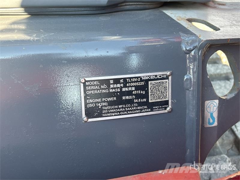 Takeuchi TL10V2 Two-Speed Compact Track Loader Lietoti riteņu kompaktiekrāvēji