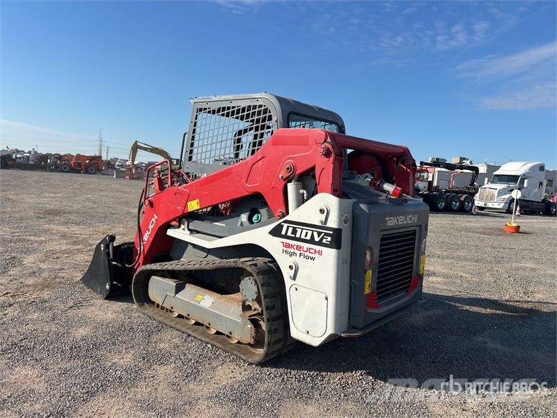 Takeuchi TL10V2 Two-Speed Compact Track Loader Lietoti riteņu kompaktiekrāvēji