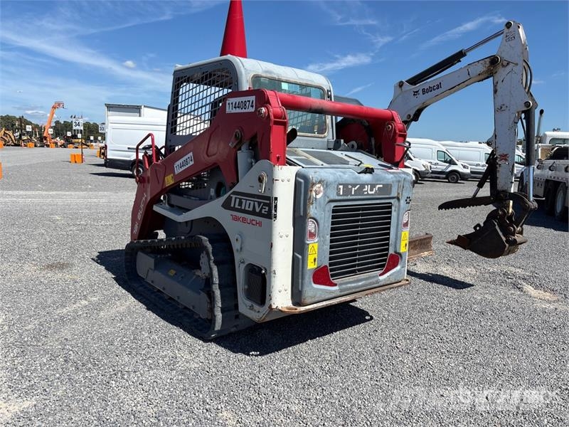 Takeuchi TL10V2R Compact Track Loader (Inoperable) Kompaktrakodók