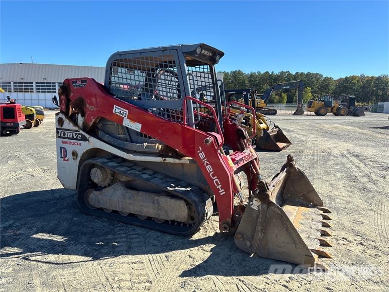 Takeuchi TL10V2R Two-Speed Compact Track Loader لوادر انزلاقية التوجيه