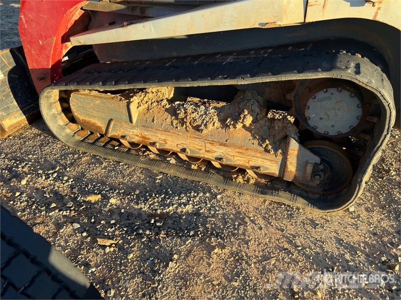 Takeuchi TL12 لوادر انزلاقية التوجيه