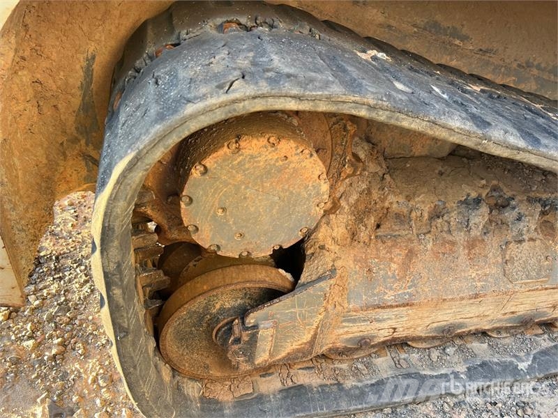 Takeuchi TL12 لوادر انزلاقية التوجيه