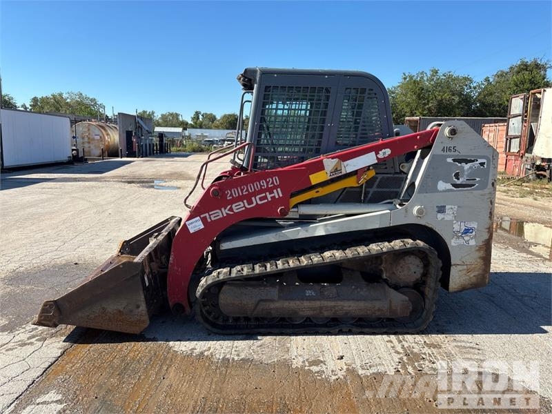 Takeuchi TL12 滑移轉向裝載機