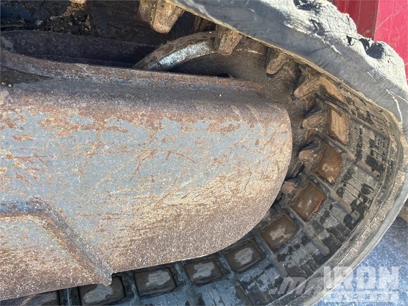 Takeuchi TL12 滑移轉向裝載機