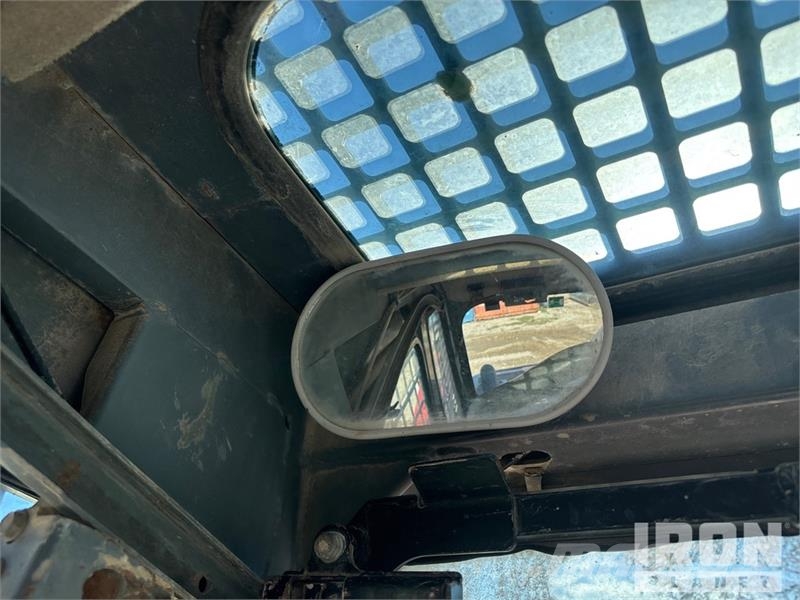 Takeuchi TL12 滑移轉向裝載機