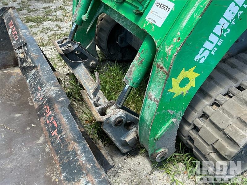 Takeuchi TL12R2 Two-Speed Compact Track Loader (Inoperable) Kompaktlader