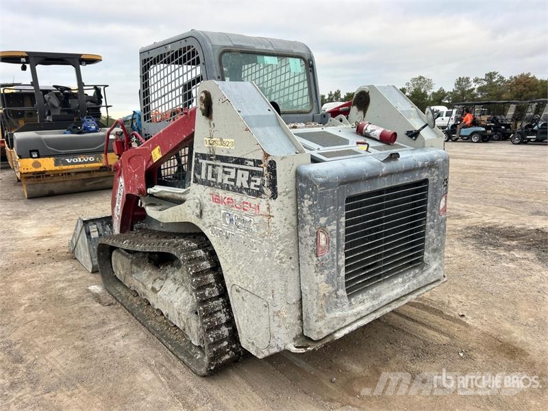 Takeuchi TL12R2 Two-Speed Compact Track Loader (Inoperable) لوادر انزلاقية التوجيه