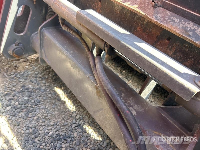 Takeuchi TL12V2 Lietoti riteņu kompaktiekrāvēji