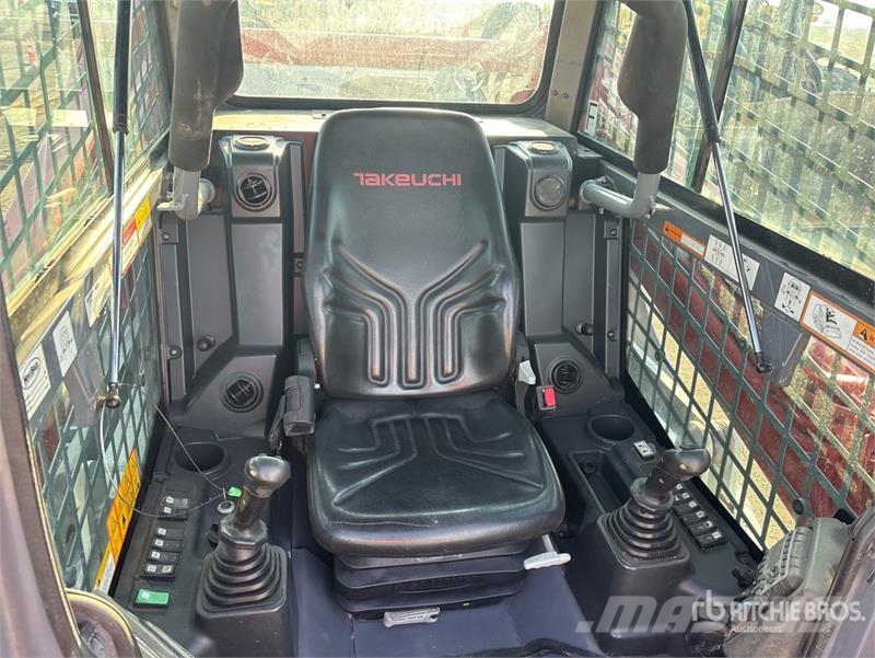 Takeuchi TL12V2 Skid steer loaders