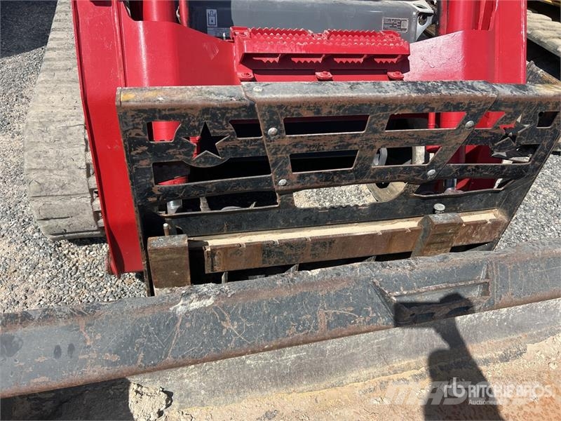 Takeuchi TL12V2 Lietoti riteņu kompaktiekrāvēji