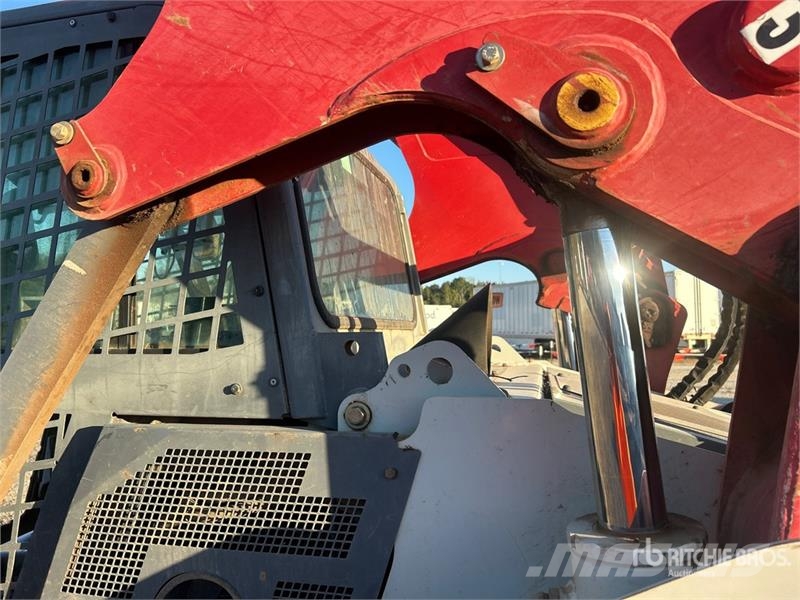 Takeuchi TL12V2 Skid steer mini nakladalci
