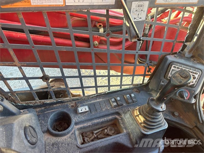 Takeuchi TL12V2 Skid steer mini nakladalci
