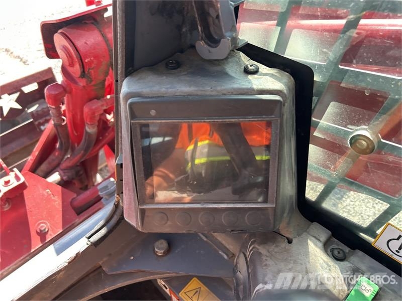 Takeuchi TL12V2 Lietoti riteņu kompaktiekrāvēji