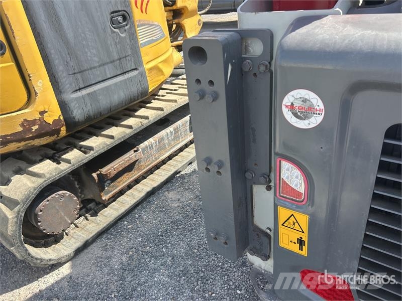 Takeuchi TL12V2 Lietoti riteņu kompaktiekrāvēji