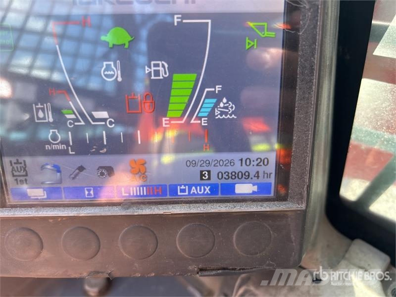 Takeuchi TL12V2 Lietoti riteņu kompaktiekrāvēji