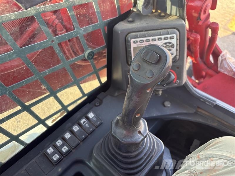 Takeuchi TL12V2 Skid steer loaders