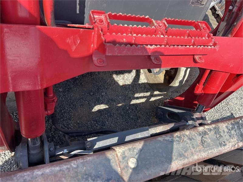 Takeuchi TL12V2 Lietoti riteņu kompaktiekrāvēji