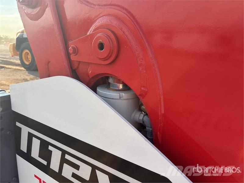 Takeuchi TL12V2 Skid steer loaders