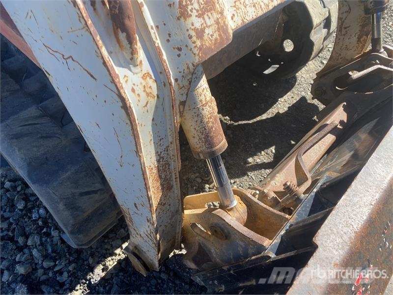 Takeuchi TL230 Skid steer loaders