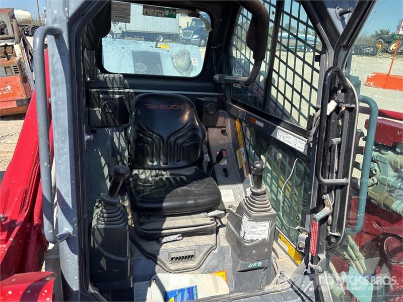 Takeuchi TL6R Compact Track Loader Lietoti riteņu kompaktiekrāvēji