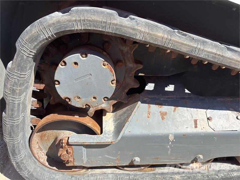 Takeuchi TL6R Compact Track Loader Lietoti riteņu kompaktiekrāvēji
