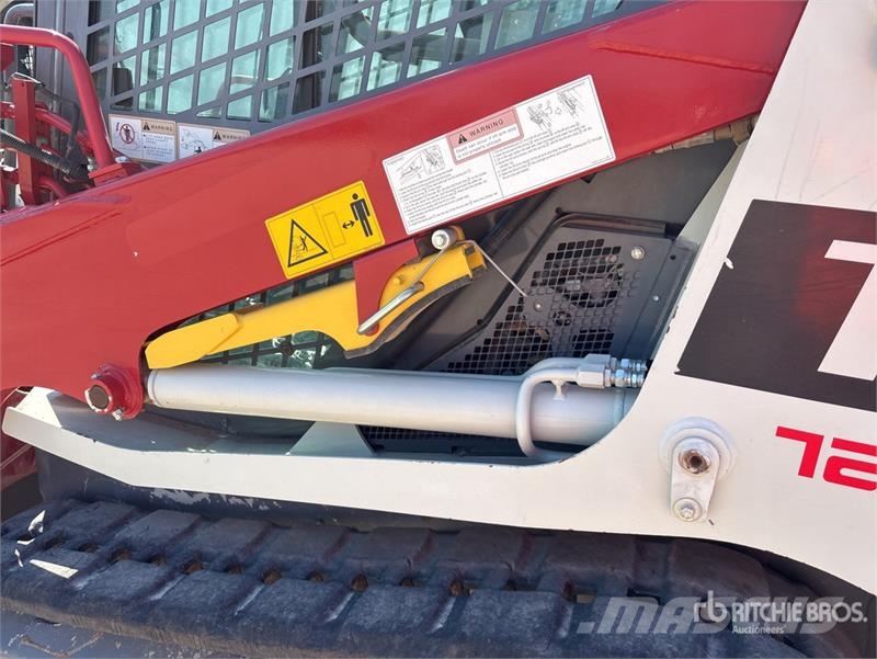 Takeuchi TL6R Compact Track Loader Lietoti riteņu kompaktiekrāvēji