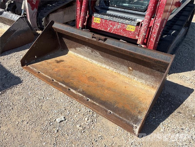 Takeuchi TL6R Compact Track Loader Lietoti riteņu kompaktiekrāvēji