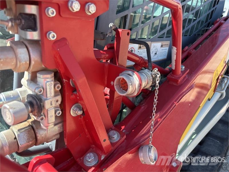 Takeuchi TL6R Compact Track Loader Lietoti riteņu kompaktiekrāvēji