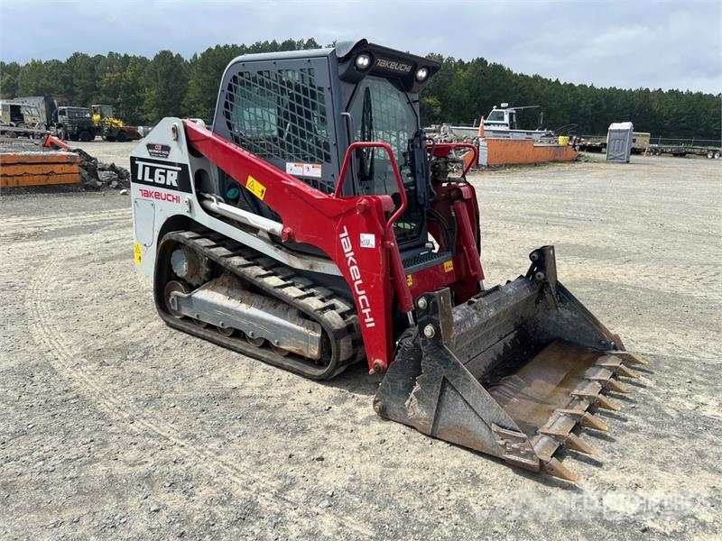 Takeuchi TL6R Compact Track Loader لوادر انزلاقية التوجيه