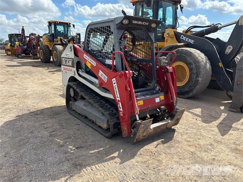 Takeuchi TL6R High Flow Compact Track Loader (Inoperable) لوادر انزلاقية التوجيه