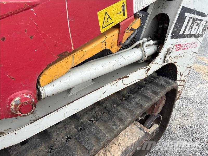 Takeuchi TL6R Two-Speed Compact Track Loader Chargeuse compacte