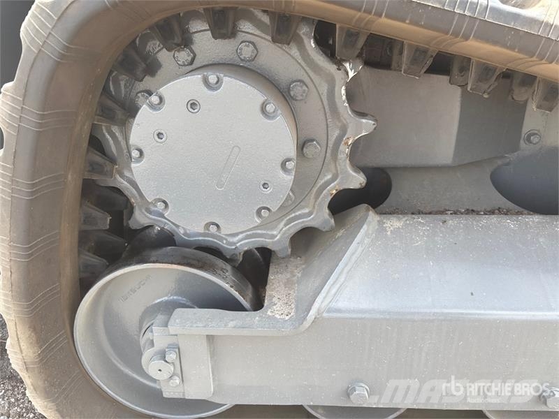Takeuchi TL6R Two-Speed Compact Track Loader Мини-погрузчики