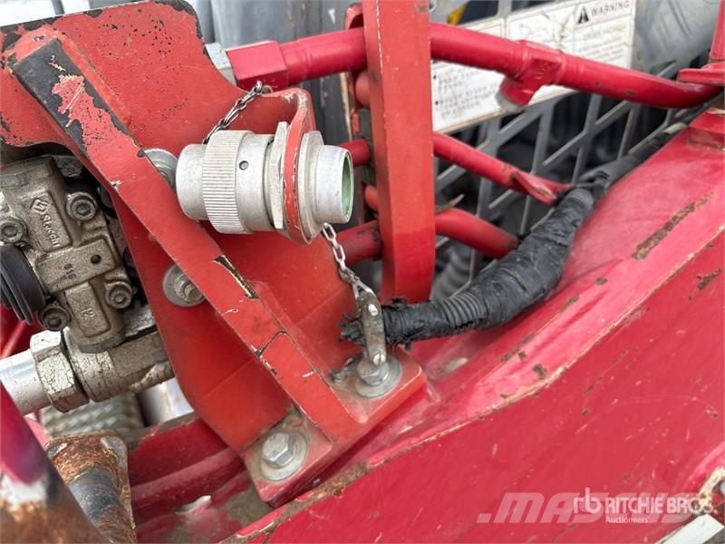 Takeuchi TL6R Two-Speed Compact Track Loader Chargeuse compacte