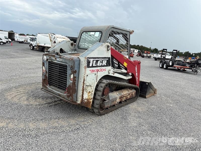 Takeuchi TL6R Two-Speed Compact Track Loader Chargeuse compacte