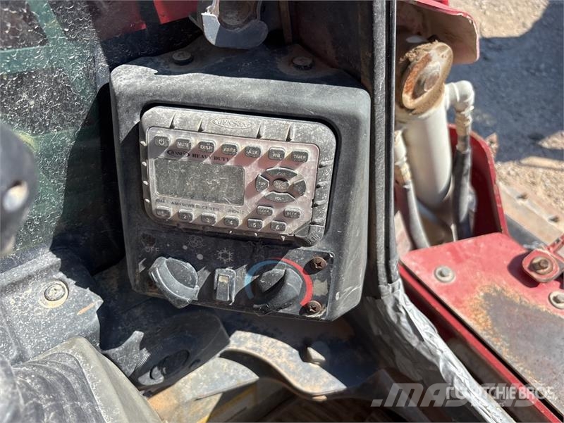 Takeuchi TL8R-2 Compact Track Loader Skid steer mini nakladalci