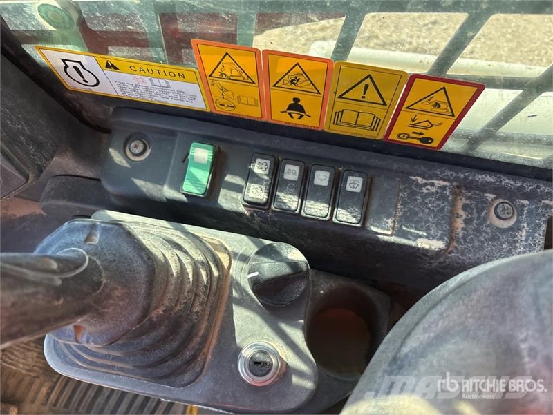 Takeuchi TL8R-2 Compact Track Loader Skid steer mini nakladalci
