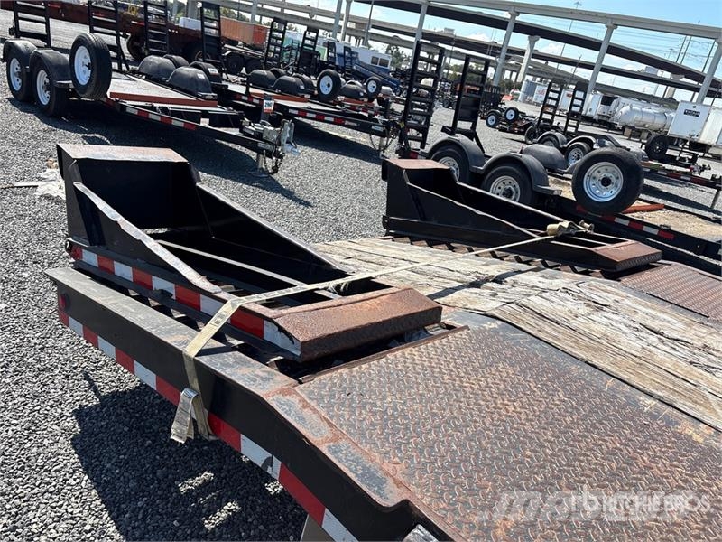 Talbert 29 ft Tri/A Equipment Trailer Prikolice za prevoz vozil