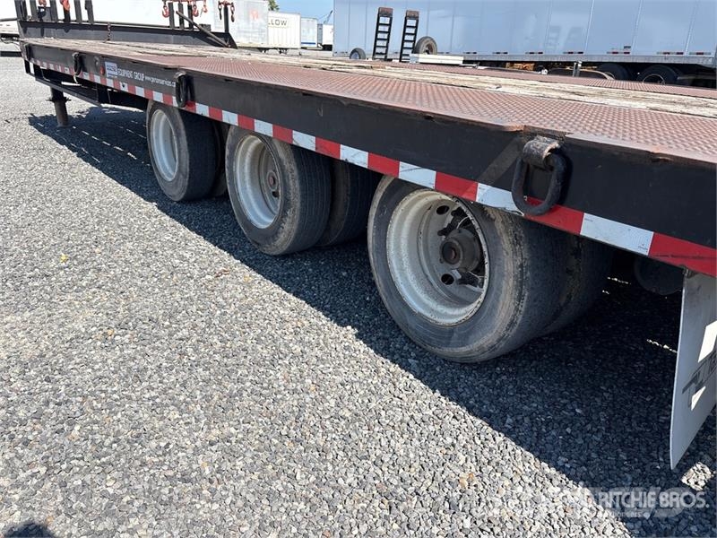 Talbert 29 ft Tri/A Equipment Trailer Prikolice za prevoz vozil