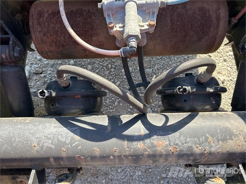 Talbert S/A Booster Axle مقطورات أخرى