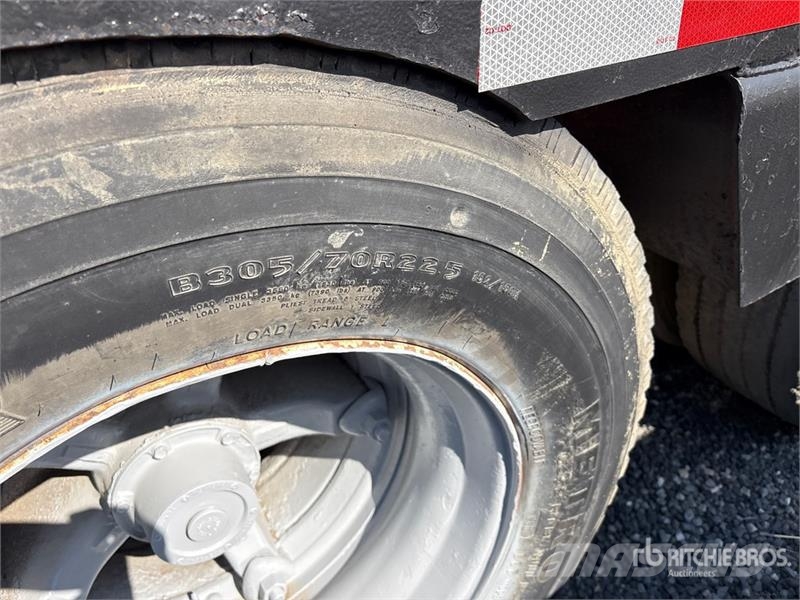 Talbert T3DW-50SA-HRG-1-T1 50 ton Tri/A Removable Goosenec Nizki nakladalci