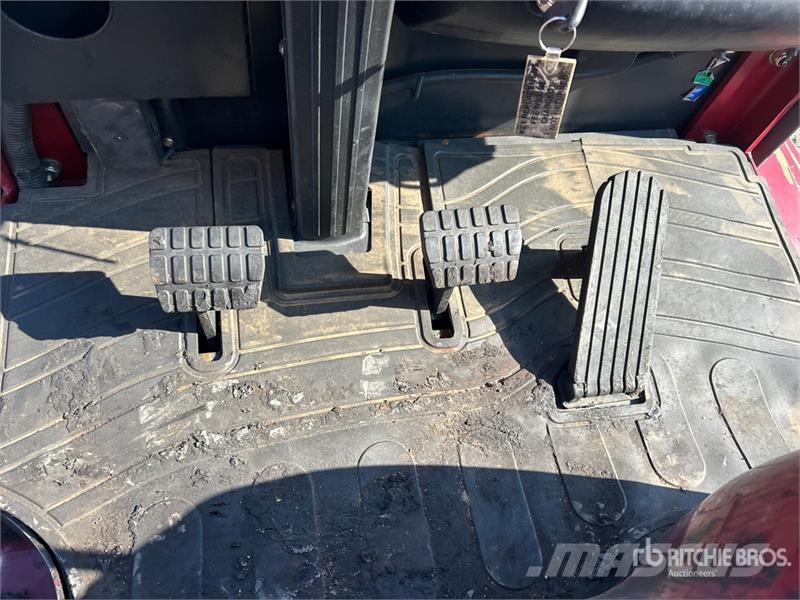 Taylor GT60L 5625 lb Pneumatic Tire Forklift Viličarji - drugo