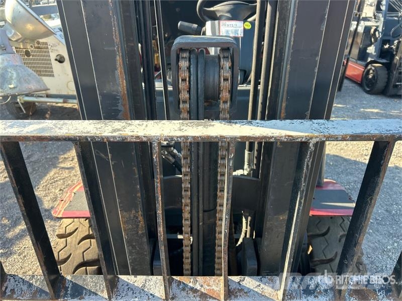 Taylor GT60L 5625 lb Pneumatic Tire Forklift Viličarji - drugo