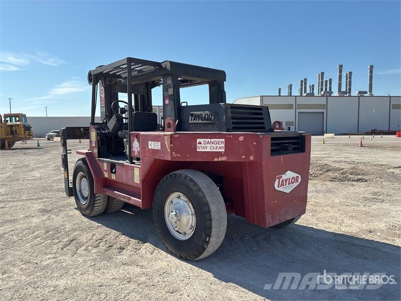 Taylor Pneumatic Tire Forklift Empilhadores - Outros
