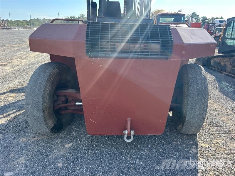 Taylor S-27 Pneumatic Tire Forklift 그 외 지게차