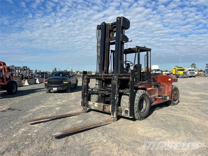 Taylor S-27 Pneumatic Tire Forklift 그 외 지게차