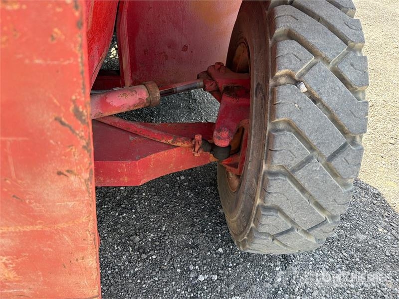 Taylor TY200S Pneumatic Tire Forklift Šakiniai krautuvai - Kita