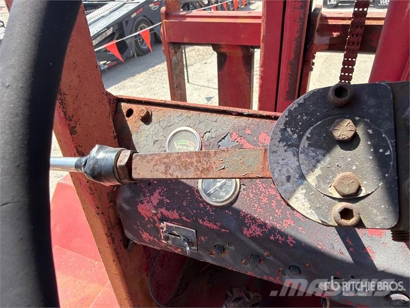Taylor TY200S Pneumatic Tire Forklift Šakiniai krautuvai - Kita