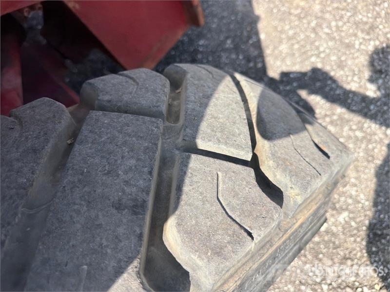 Taylor TY200S Pneumatic Tire Forklift Šakiniai krautuvai - Kita